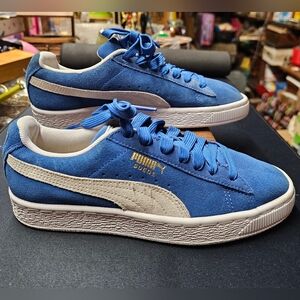 Royal Blue & White Puma Sueda Shoes Sz 4.5 Men's ,Sz 6 Women's